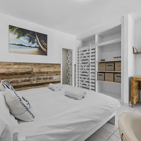 Apartamento Oasis Lägenhet *